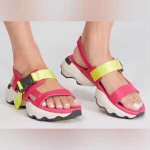 Sorel Women's Kinetic Impact Sling Sandals size 8